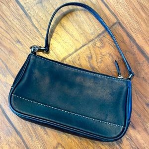 Authentic Coach leather hamptons purse